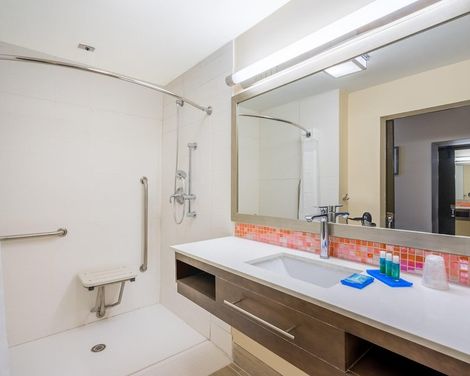 Holiday Inn Express & Suites Nassau-0