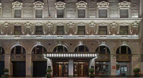 Paramount Hotel