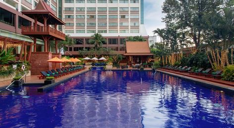 Ramada Plaza by Wyndham Bangkok Menam Riverside