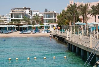 Hotel, Minamark Beach Resort