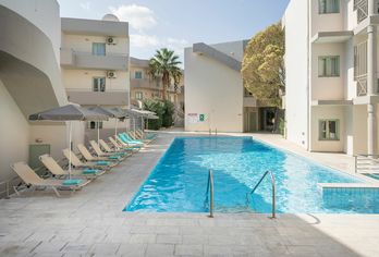 Summer Beach Hotel