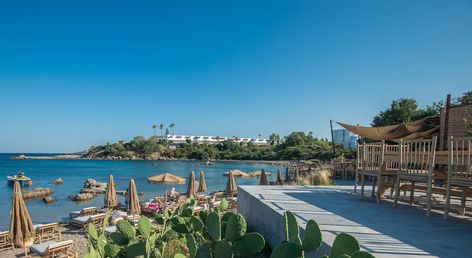 Amira Hotel