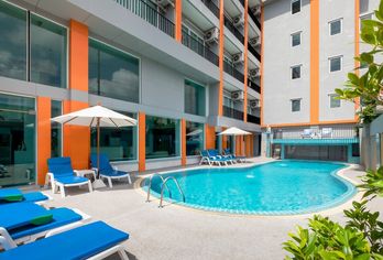 Hotel, Chabana Kamala Hotel