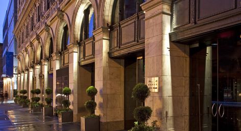 Paramount Hotel