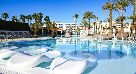 HL Miraflor Suites Hotel