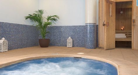 Tropic Garden Hotel & Apartments