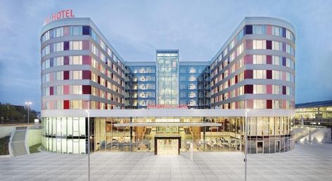 Mövenpick Hotel Stuttgart Airport