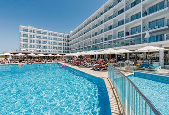 Hotel, Alua Leo