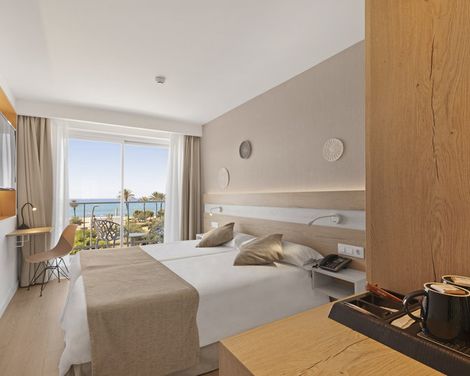 Hotel Sant Jordi-0