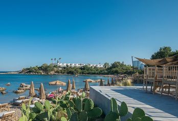 Amira Hotel