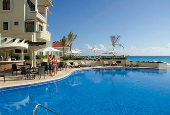 Hotel NYX Cancun