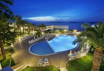 Le Bleu Hotel & Resort