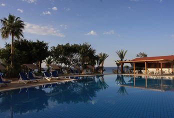 Crystal Springs Beach Hotel
