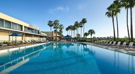 Doubletree by Hilton at the Entrance to Universal Orlando