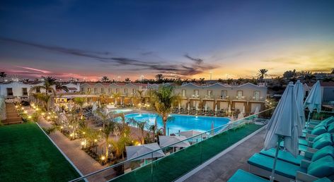 Hotel LIVVO Los Calderones