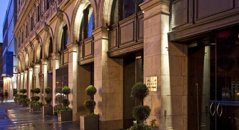 Paramount Hotel