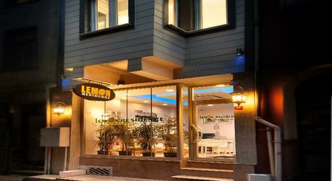 Lemon Residence