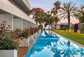 Acanthus Cennet Barut Collection
