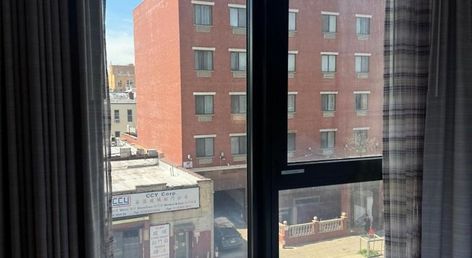 Holiday Inn Express NYC Brooklyn - Sunset Park