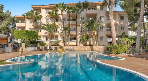 Valentin Somni Hotel & Suites