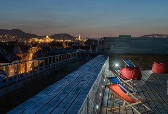 Dean’s Home Budapest