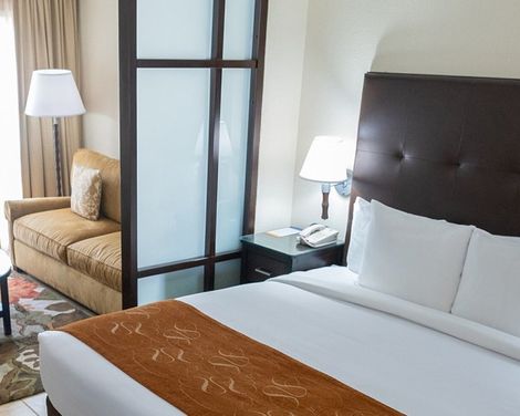 Comfort Suites Paradise Island-0