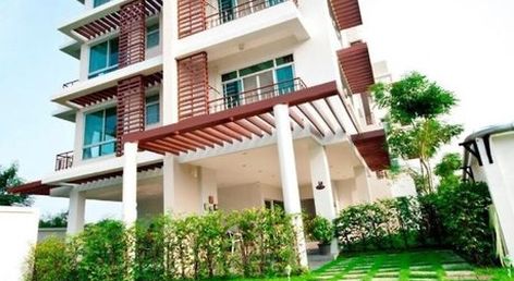Green Apartment