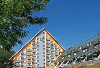 Hotel, Pinia Hotel & Resort