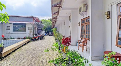 Gusti Residence by OYO Rooms