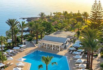 Crystal Springs Beach Hotel