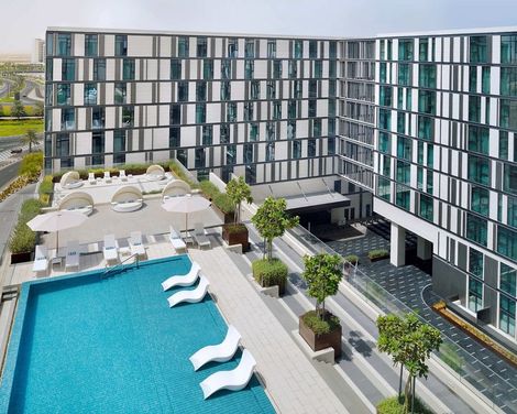 Holiday Inn Dubai Al-Maktoum Airport-2