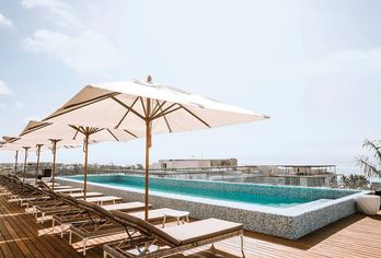 Hotel, The Reef 28