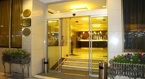 Grand Ant Hotel
