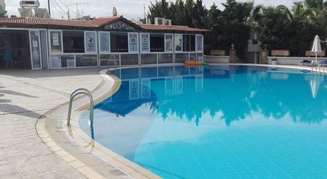 Coliseum Studios & Apartments